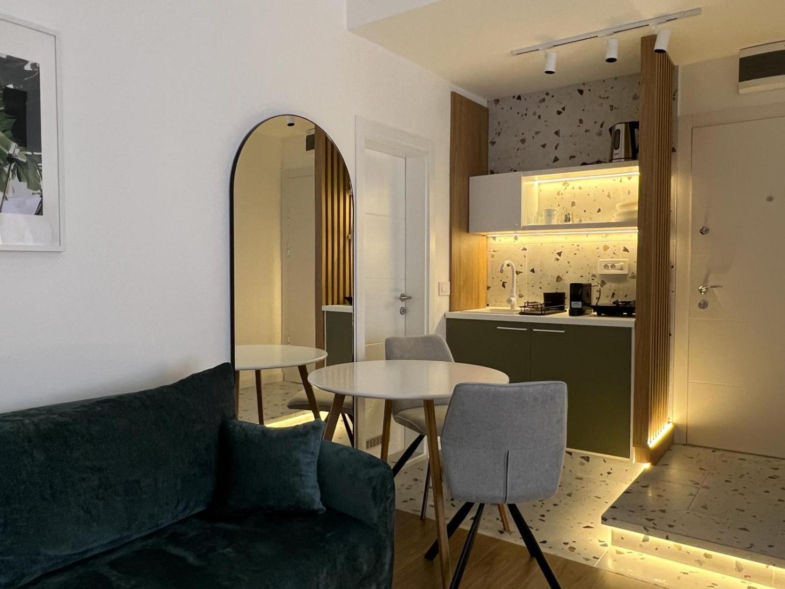 Red Riding Hood Apartamento Belgrado Exterior foto
